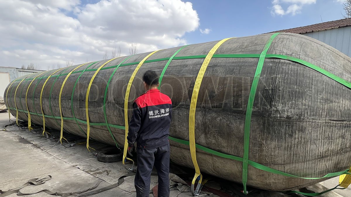 marine-rubber-salvage-airbags