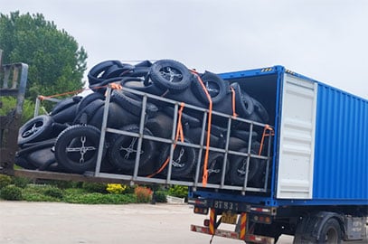 pneumatic-fenders-loading-container