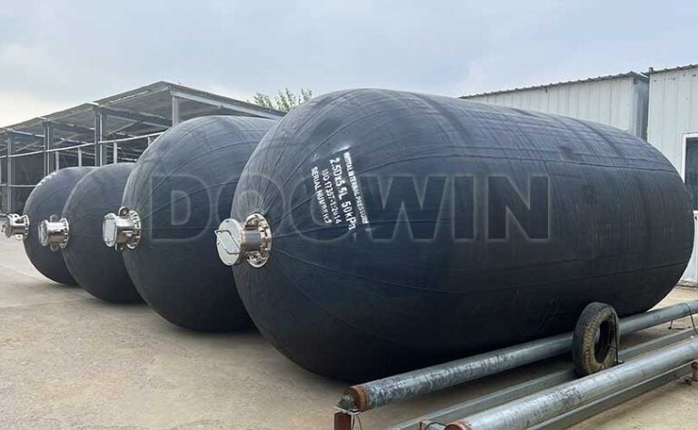 submarine-hydro-pneumatic-fenders