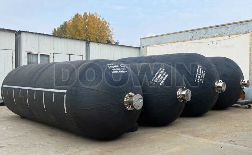 submarine-pneumatic-fenders