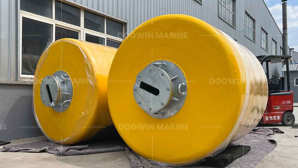 chain-through-general-surface-buoys